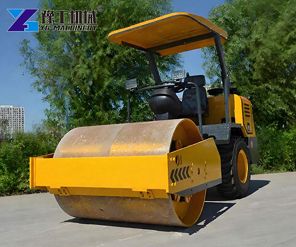 asphalt road roller