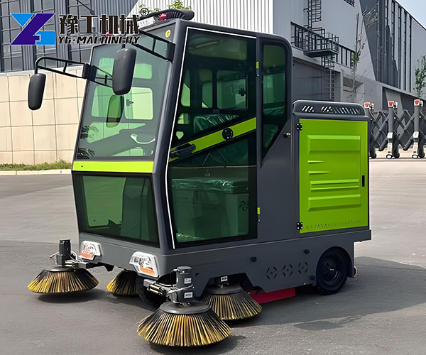 compact street sweeper machine
