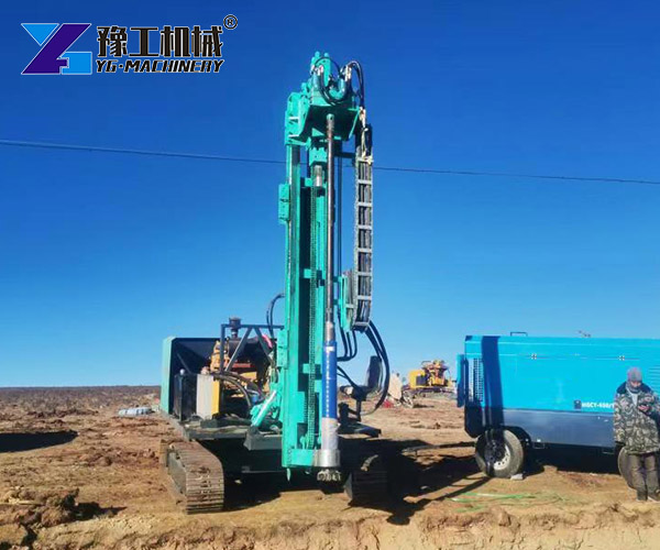 Solar Pile Driving Rig